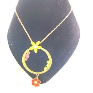 ($8 as an add-on) Flower necklace